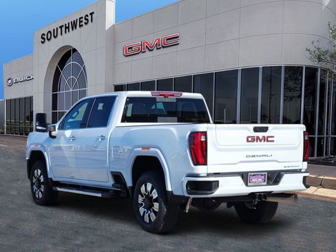 New 2026 GMC Sierra 2500 Denali w/ Denali Reserve Package image 4