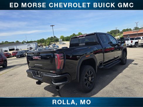 Used 2026 GMC Sierra 2500 AT4 AWD/4WD image 3