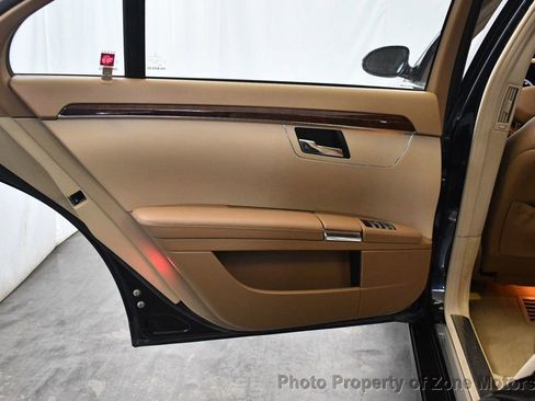 Used 2008 Mercedes-Benz S 550 4MATIC image 22