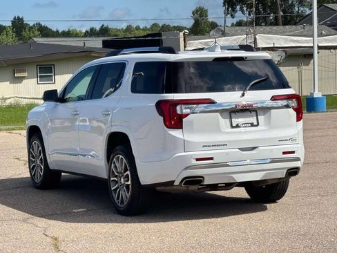 Used 2023 GMC Acadia Denali w/ Denali Technology Package AWD/4WD image 2