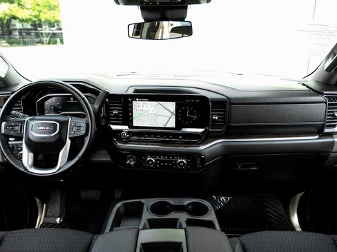 Used 2023 GMC Sierra 1500 Elevation image 16