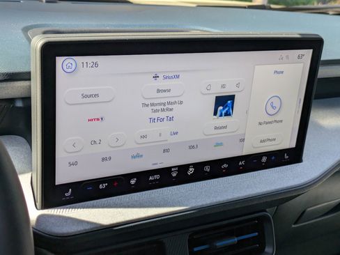 New 2025 Ford Maverick XLT w/ XLT Luxury Package image 17