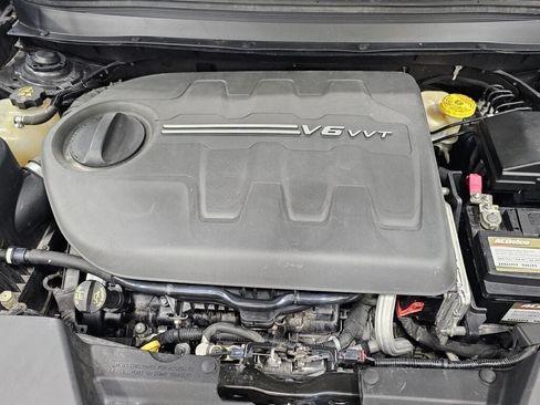 Used 2015 Jeep Cherokee Limited AWD/4WD image 30