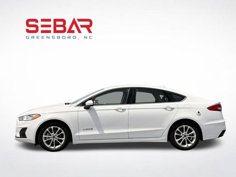Used 2019 Ford Fusion SE FWD image 9