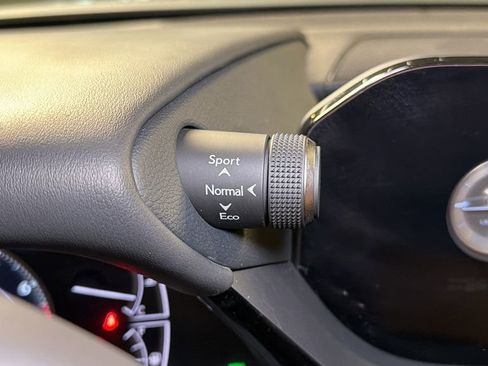 Certified 2022 Lexus ES 350 w/ Premium Package image 30