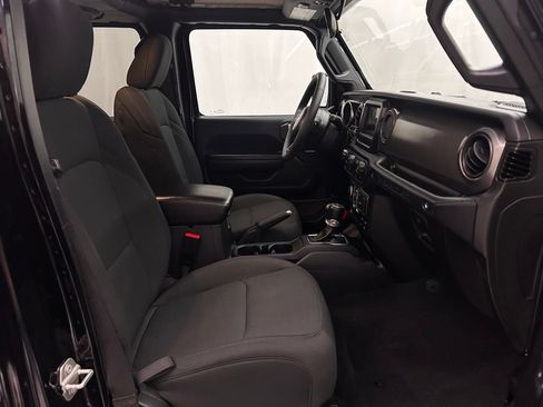 Used 2023 Jeep Wrangler Unlimited w/ Cold Weather Group AWD/4WD image 17