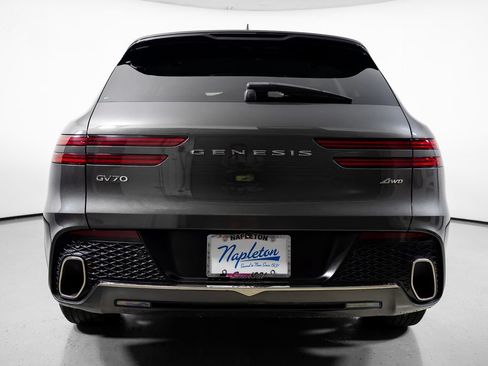 Used 2025 Genesis GV70 2.5T AWD/4WD image 11