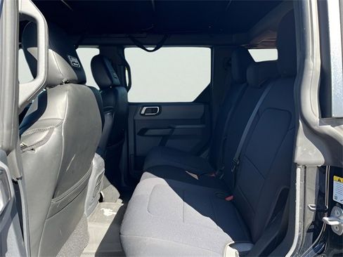 Used 2022 Ford Bronco 4-Door image 33