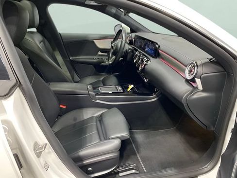 Used 2025 Mercedes-Benz CLA 250 4MATIC image 20