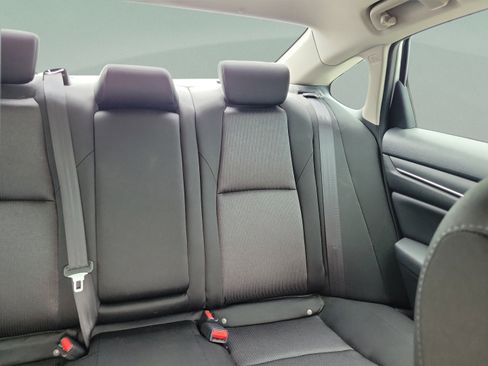 Used 2018 Honda Accord EX image 10