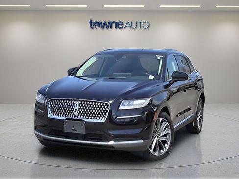 Used 2022 Lincoln Nautilus Reserve w/ Equipment Group 201A AWD/4WD image 10