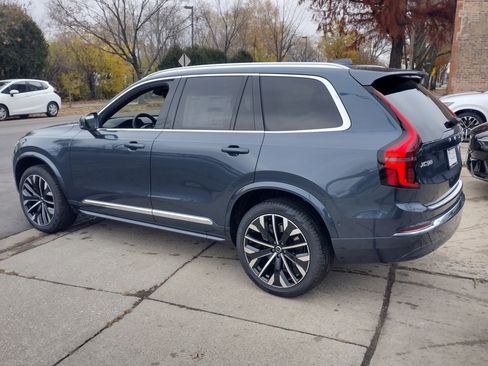 New 2026 Volvo XC90 B6 Plus w/ Protection Package Premier image 7