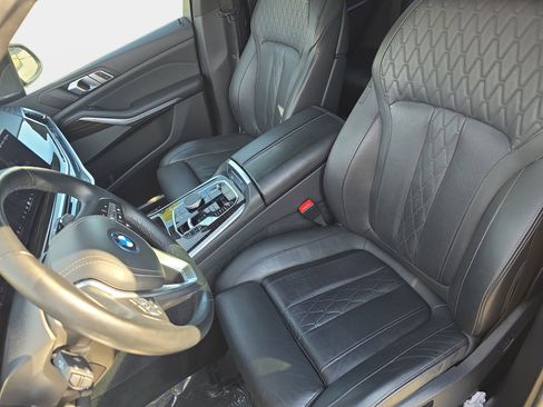 Used 2025 BMW X5 xDrive50e image 15