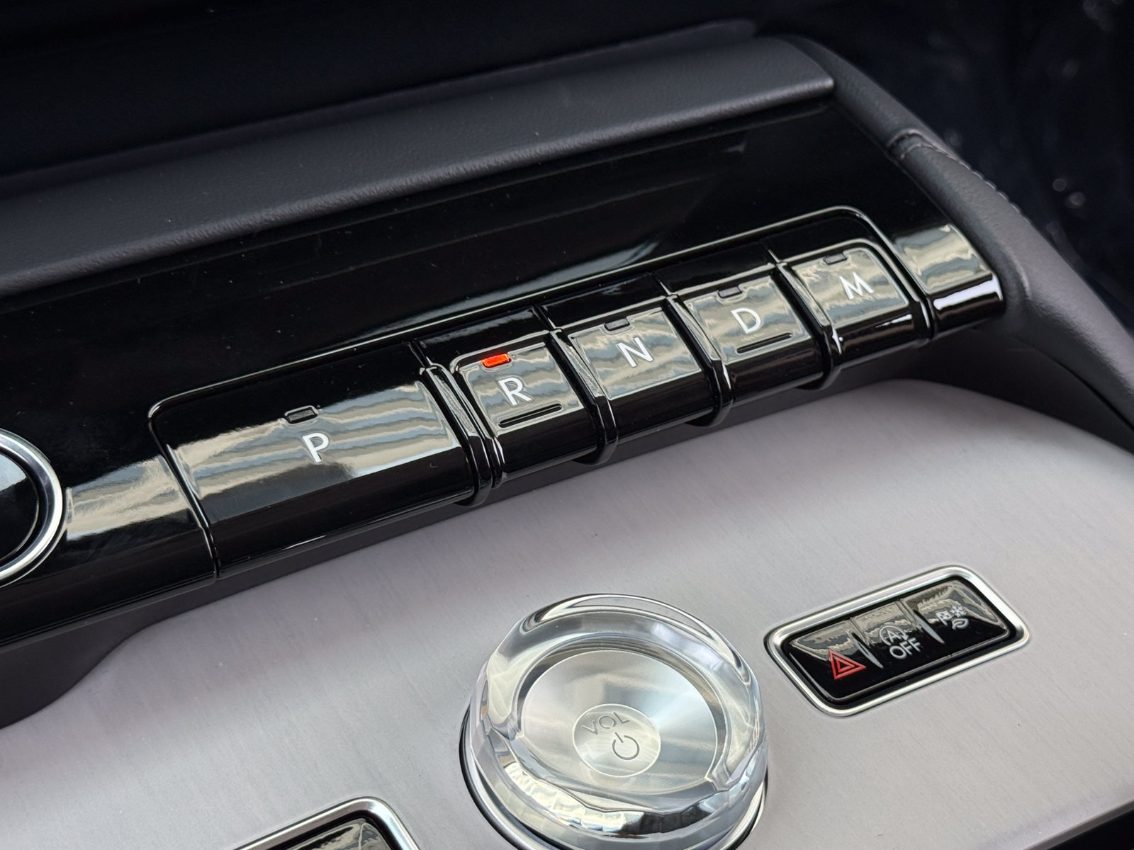 New 2027 Lincoln Navigator Premiere AWD/4WD image 31