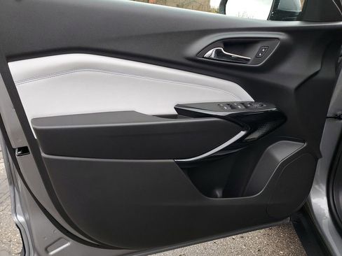 New 2026 Chevrolet Trax LT image 11