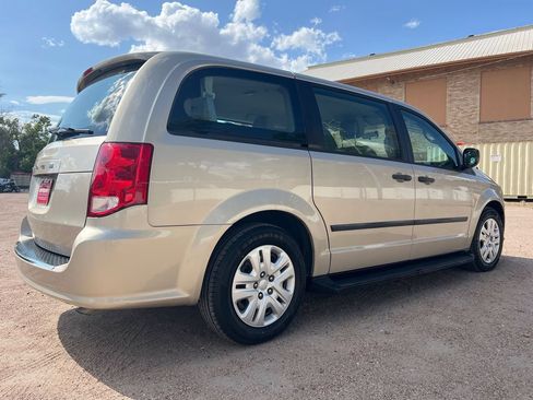Used 2013 Dodge Grand Caravan American Value Package FWD image 7
