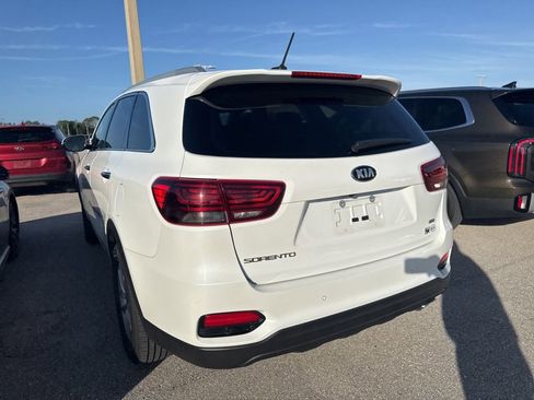 Used 2020 Kia Sorento LX w/ LX I4 Convenience Package image 6
