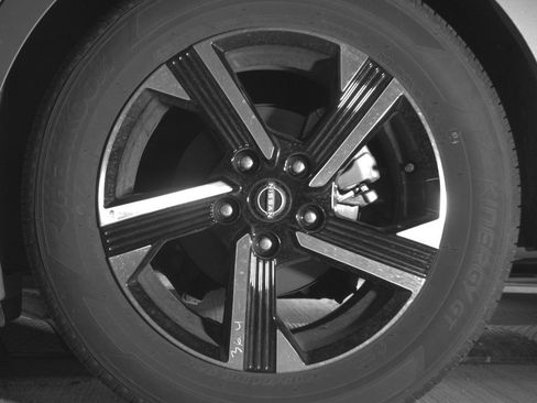 Used 2025 Nissan Sentra SV image 14