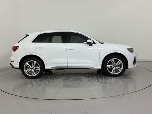 Used 2024 Audi Q3 2.0T Premium w/ Convenience Package AWD/4WD image 7