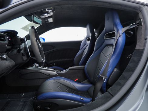 Certified 2022 Maserati MC20 Coupe RWD image 28
