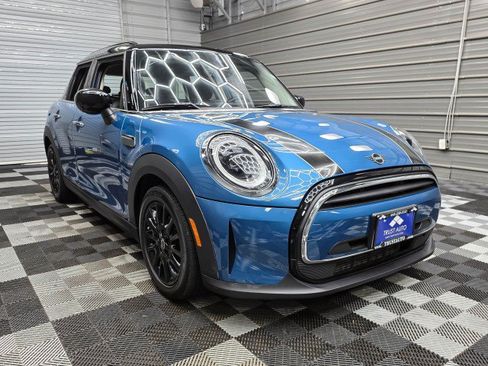 Used 2024 MINI Cooper 4-Door Hardtop FWD image 5