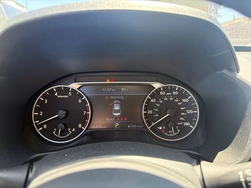 Used 2024 Nissan Altima 2.5 SV FWD image 11