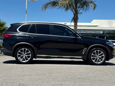 Used 2019 BMW X5 xDrive40i w/ Premium Package 2 AWD/4WD image 2