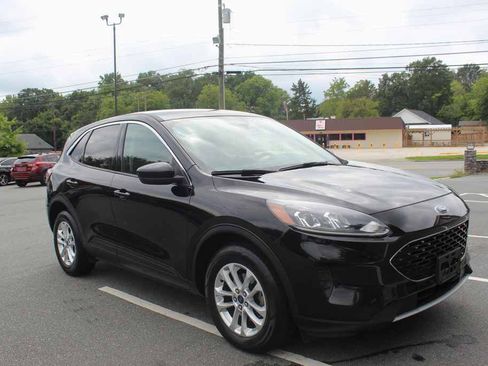 Used 2020 Ford Escape SE AWD/4WD image 3