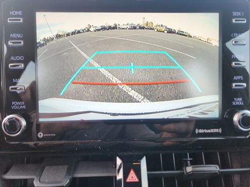 Used 2021 Toyota Corolla LE image 28