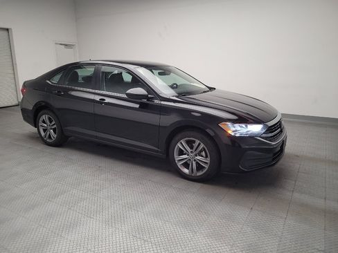 Used 2024 Volkswagen Jetta SE FWD image 11