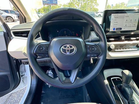 Used 2026 Toyota Corolla LE FWD image 11