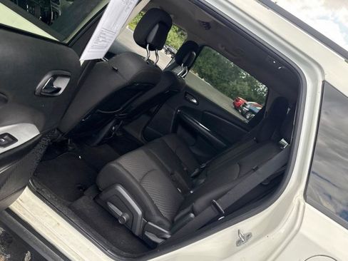 Used 2012 Dodge Journey SXT w/ Popular Equipment Group FWD image 12
