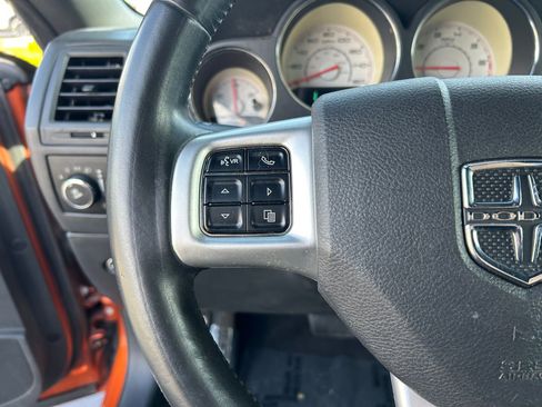 Used 2011 Dodge Challenger R/T RWD image 15