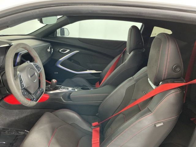Used 2020 Chevrolet Camaro ZL1 RWD image 15