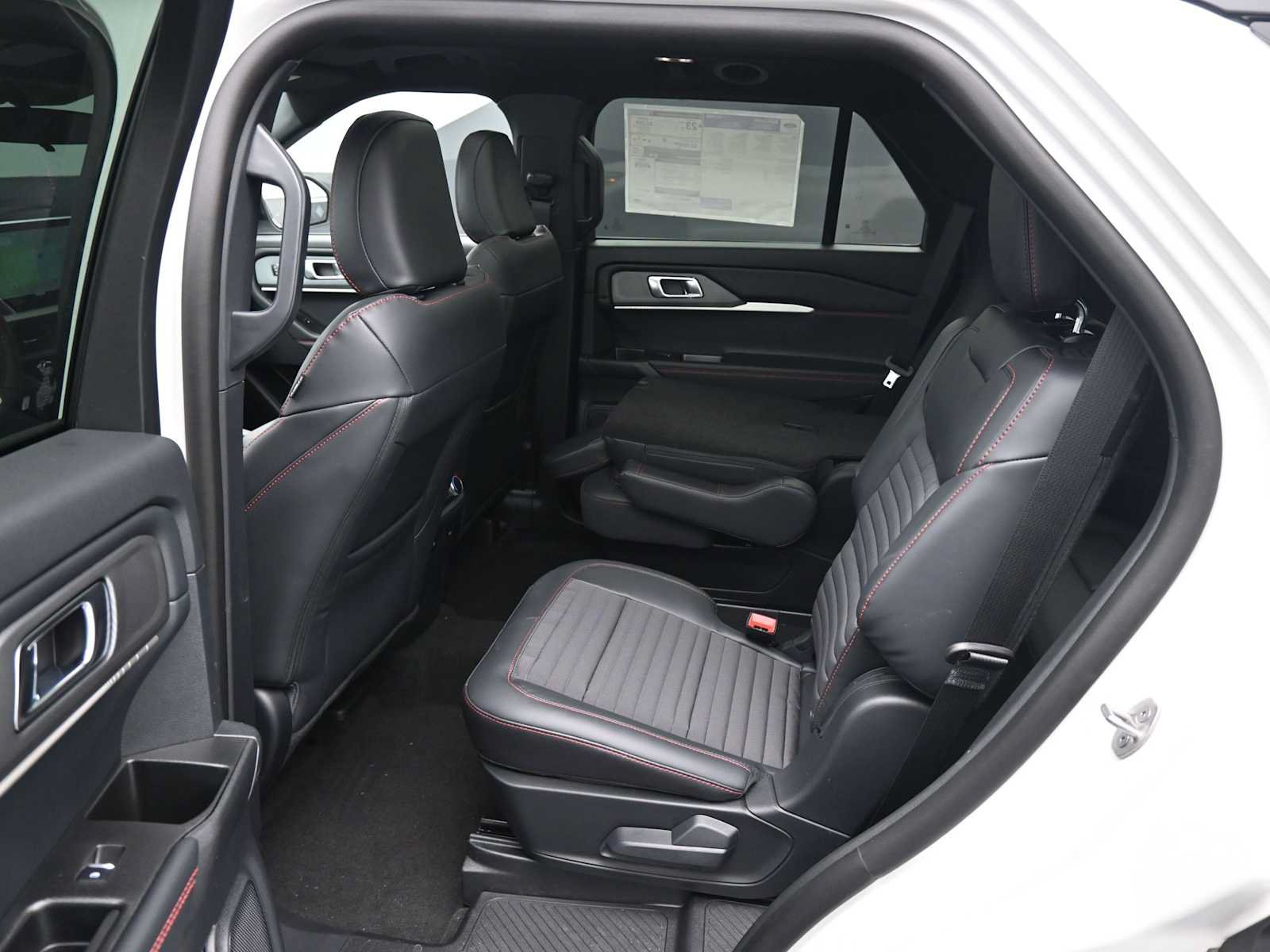 New 2026 Ford Explorer ST-Line AWD/4WD image 19