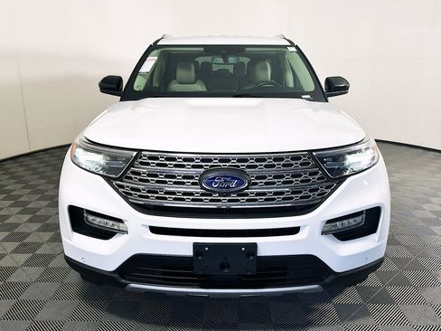 Used 2024 Ford Explorer Limited AWD/4WD image 8