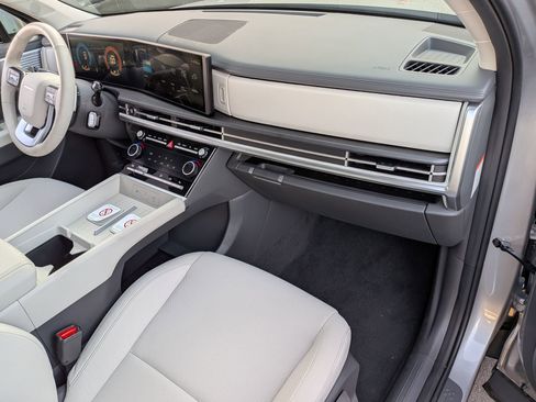New 2026 Hyundai Santa Fe SE FWD image 24