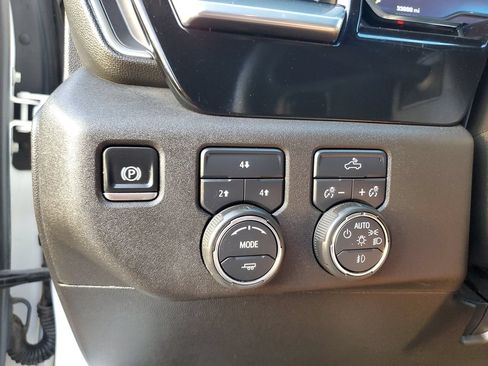 Used 2025 Chevrolet Silverado 2500 LT w/ Convenience Package AWD/4WD image 31