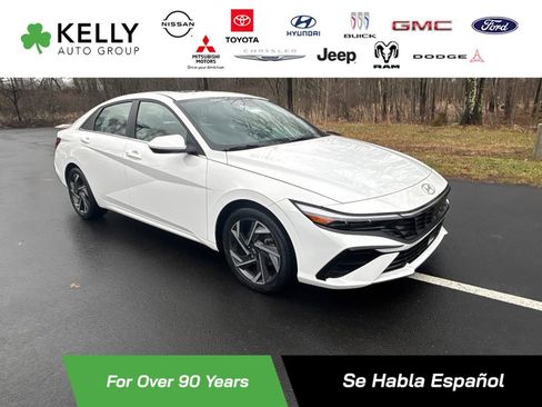Certified 2024 Hyundai Elantra SEL w/ Convenience Package image 1