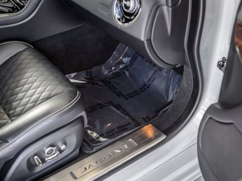 Used 2019 Jaguar XJ L Portfolio RWD image 44