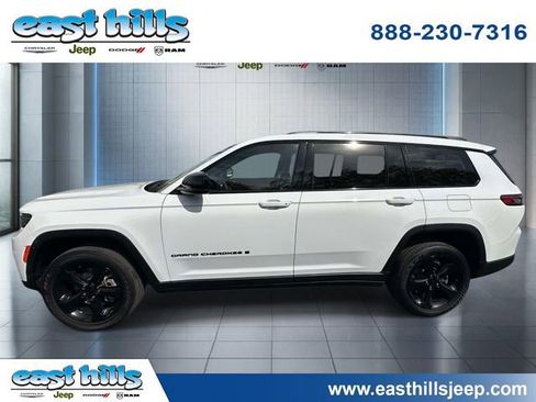 Used 2023 Jeep Grand Cherokee L Laredo AWD/4WD image 6