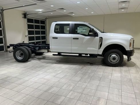 New 2026 Ford F350 XL AWD/4WD image 6