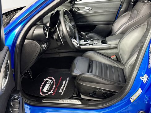 Used 2022 Alfa Romeo Giulia Veloce image 16