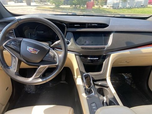 Used 2019 Cadillac XT5 Luxury image 7