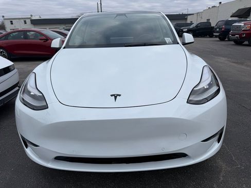 Used 2021 Tesla Model Y Long Range image 3