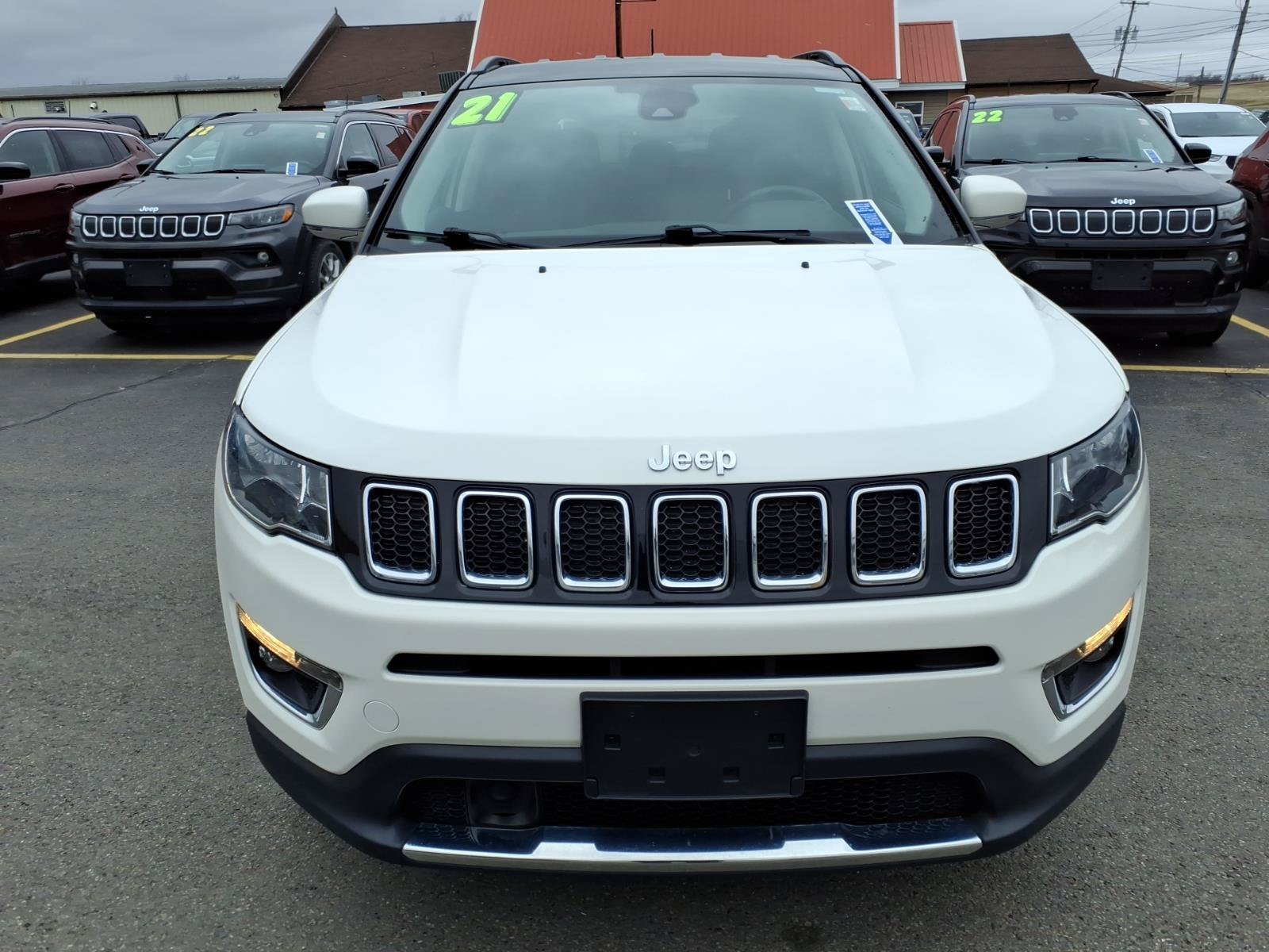 Used 2021 Jeep Compass Limited AWD/4WD image 2