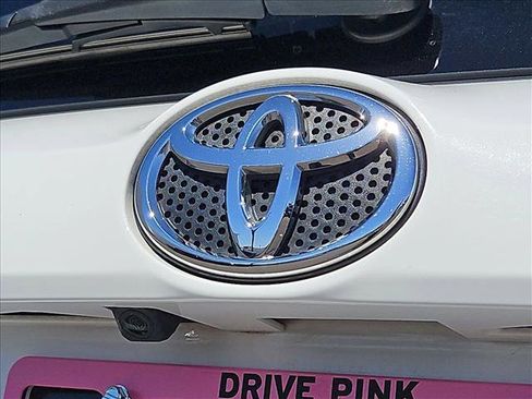 Used 2017 Toyota RAV4 LE w/ Carpet Mat Package FWD image 30