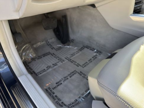 Used 2014 Mercedes-Benz E 350 Sedan image 11