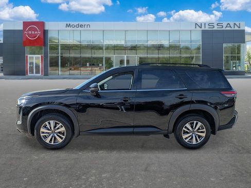 New 2026 Nissan Pathfinder SL FWD image 2