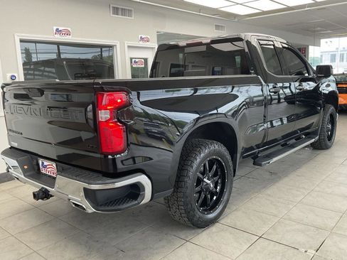 Used 2020 Chevrolet Silverado 1500 LTZ w/ LTZ Convenience Package AWD/4WD image 5